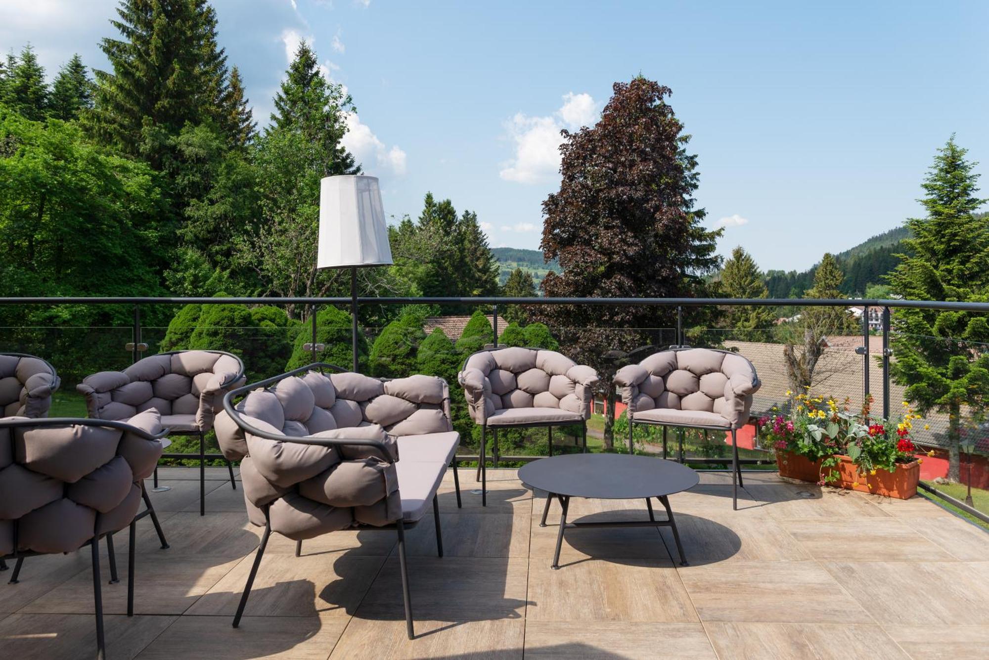 Hôtel Restaurant Spa Les Jardins De Sophie Xonrupt-Longemer Exterior foto